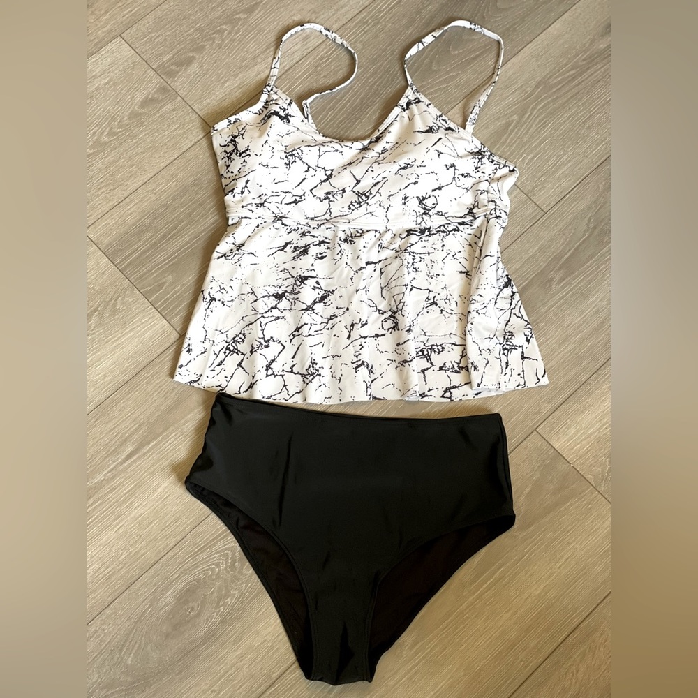 SHEIN Ruffle Top Bikini